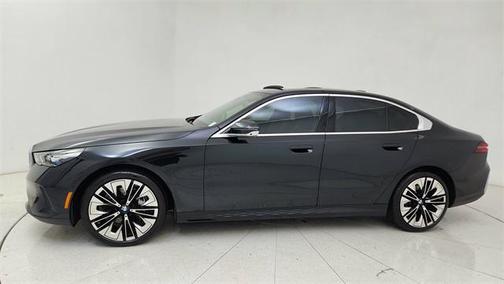 2025 BMW 540 i xDrive