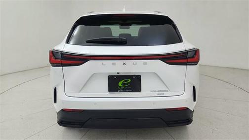 2025 Lexus NX 450h+ Luxury