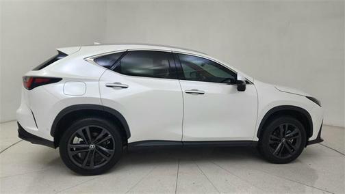 2025 Lexus NX 450h+ Luxury