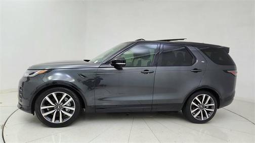 2024 Land Rover Discovery P300 Dynamic SE