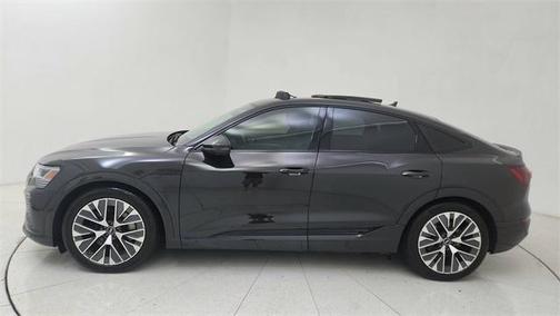 2024 Audi Q8 e-tron Prestige