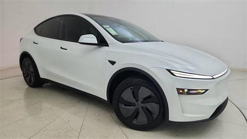 2026 Tesla Model Y Standard Rear-Wheel Drive
