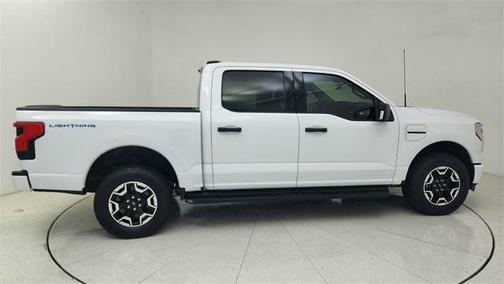 2023 Ford F-150 Lightning XLT