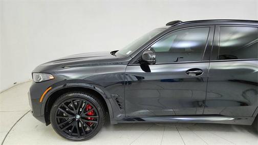 2025 BMW X5 M60i