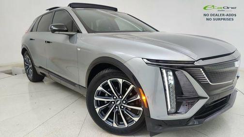 Argent Silver Metallic 2024 Cadillac LYRIQ Sport
