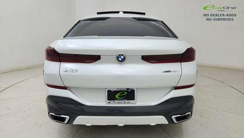 White Metallic 2026 BMW X6 xDrive40i
