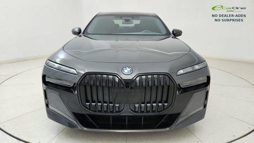 Individual Dravit Grey Metallic 2023 BMW i7 xDrive60