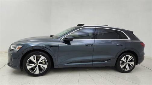 2024 Audi Q8 e-tron Premium Plus