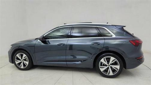 2024 Audi Q8 e-tron Premium Plus