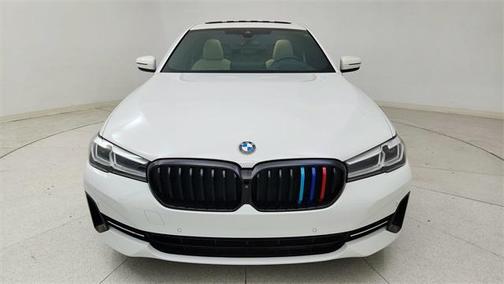 2021 BMW 530 530i