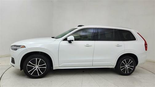 2020 Volvo XC90 T6 Momentum