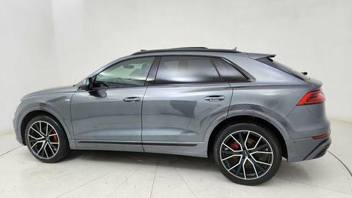 Samurai Gray Metallic 2020 Audi Q8 55 Prestige