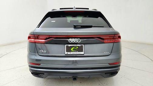 Samurai Gray Metallic 2020 Audi Q8 55 Prestige