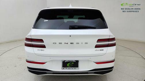 Uyuni White 2025 Genesis GV80 3.5T