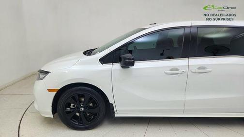 Platinum White Pearl 2023 Honda Odyssey Sport