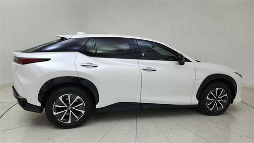 2024 Lexus RZ 450e Luxury