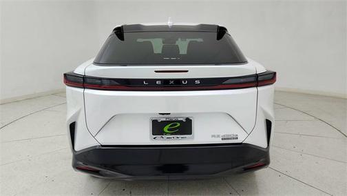 2024 Lexus RZ 450e Luxury