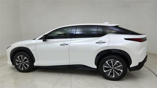 2024 Lexus RZ 450e Luxury