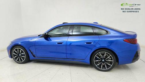 2025 BMW M440 i