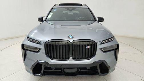 Skyscraper Grey Metallic 2023 BMW X7 M60i