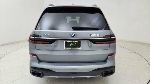Skyscraper Grey Metallic 2023 BMW X7 M60i
