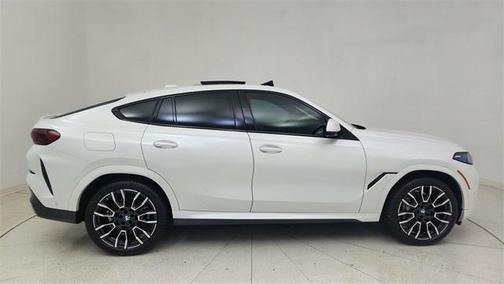 2024 BMW X6 xDrive40i