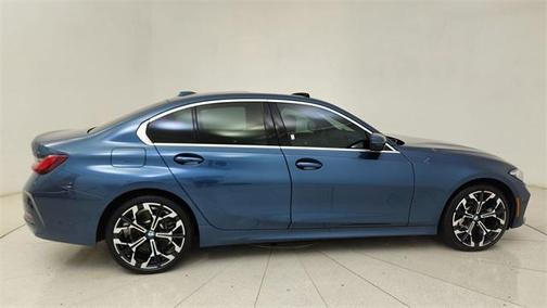 2025 BMW 330 i