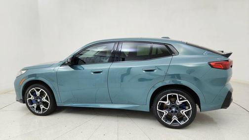 Cape York Green Metallic 2025 BMW X2 M35i