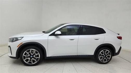2025 BMW X2 xDrive28i