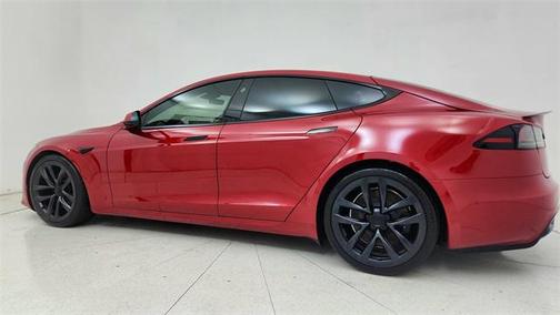 2022 Tesla Model S Plaid