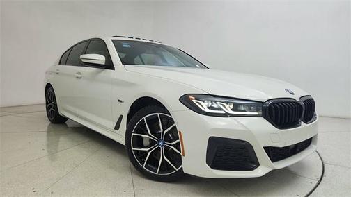 2022 BMW 530e Base