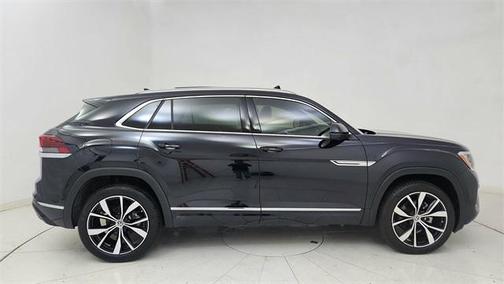 2024 Volkswagen Atlas Cross Sport 2.0T SEL Premium