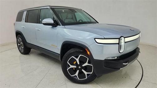 2023 Rivian R1S Adventure
