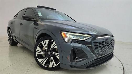 2024 Audi Q8 e-tron Prestige