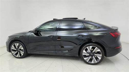 2024 Audi Q8 e-tron Prestige