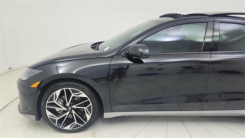 2025 Hyundai IONIQ 6 Limited