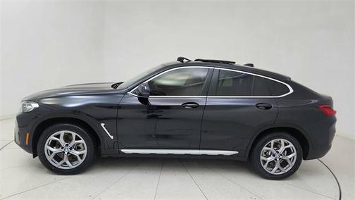 2025 BMW X4 xDrive30i