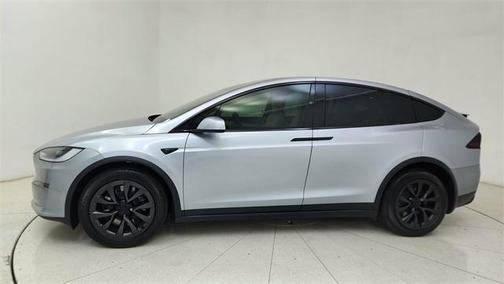 2025 Tesla Model X Long Range
