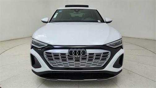 2024 Audi Q8 e-tron Premium Plus