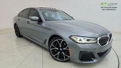 Skyscraper Gray Metallic 2023 BMW 530 i