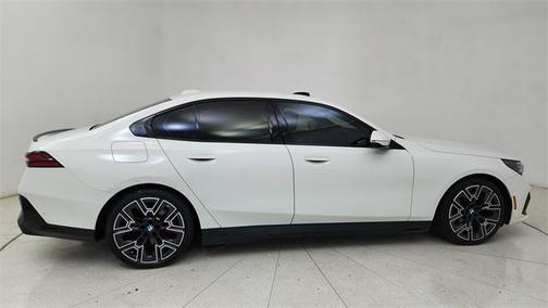 2025 BMW i5 eDrive40