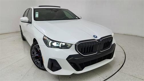 2025 BMW i5 eDrive40