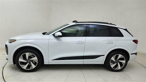 2025 Audi Q6 e-tron Premium Plus quattro