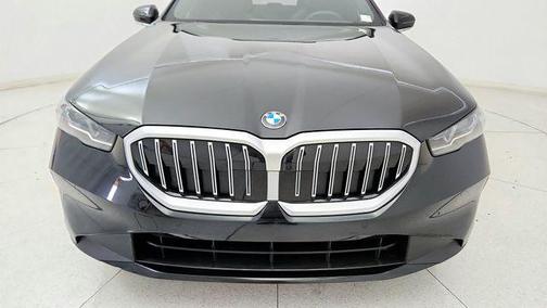 Black Sapphire Metallic 2026 BMW 530 530i