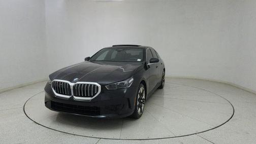 Black Sapphire Metallic 2026 BMW 530 530i