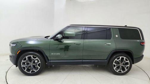 2025 Rivian R1S 