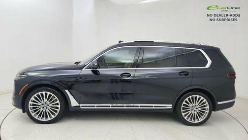 Black Sapphire Metallic 2024 BMW X7 xDrive40i