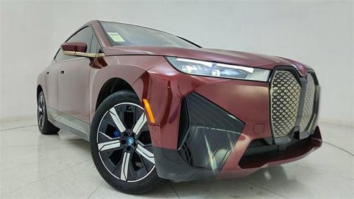 2025 BMW iX xDrive50