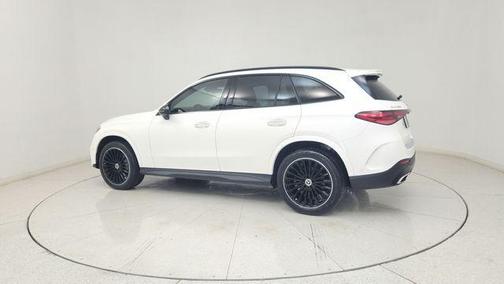 Polar White 2026 Mercedes-Benz GLC 300 Base