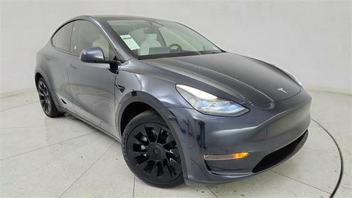 2024 Tesla Model Y Long Range